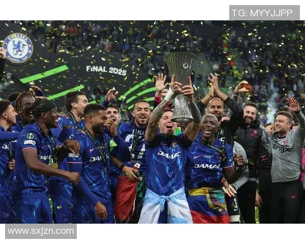 曼城遭欧足联重罚再罚3000万并禁赛一年引发广泛关注 曼城遭欧足联重罚再罚3000万并禁赛一年引发广泛关注